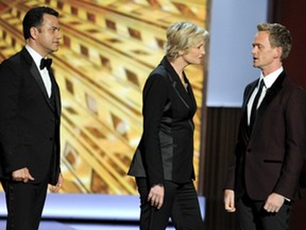 'Breaking bad' e 'Modern family' conquistam o Emmy 2013