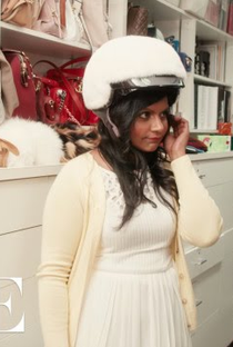 Mindy Kaling visits the Vogue closet for a fitting - Poster / Capa / Cartaz - Oficial 1