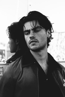 Felix Mallard - Poster 4