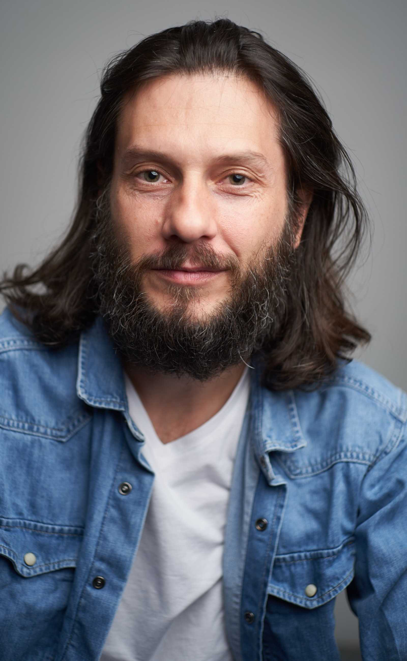 Cristian Popa - Foto 1