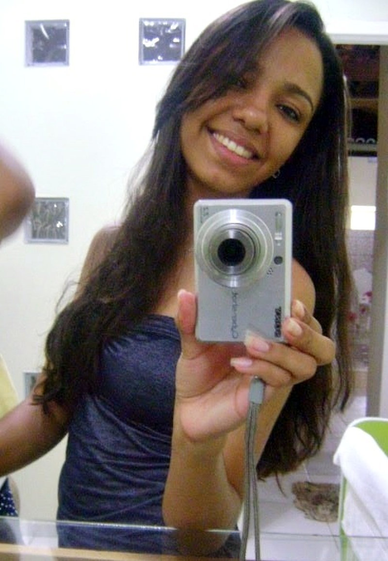 Rayara Oliveira - Foto 1