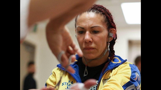 Trailer: Cris Cyborg documentário 2016 brasil Portuguese tradução