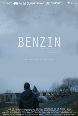 Poster 1 de Filme Benzin (2019)