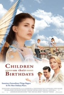 Crianças e Seus Aniversários - Poster / Capa / Cartaz - Oficial 1
