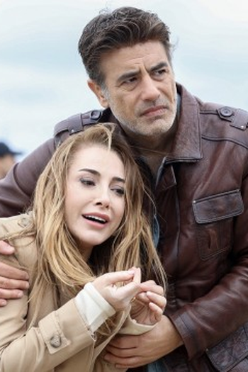 Poster de Episódio 33. Bölüm (2024)
