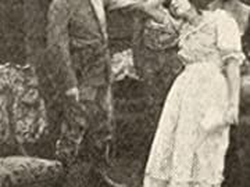 Foto 1 de The Sherlock Boob