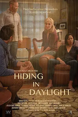 Escondido a luz do dia (HIDING IN DAYLIGHT)