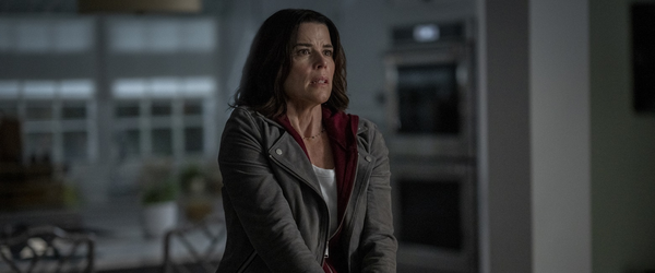 Neve Campbell fala sobre voltar ao papel de Sidney Prescott em 'Pânico 7'