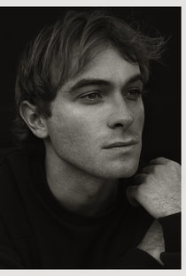 Harrison Pearse - Poster / Capa / Cartaz - Oficial 1