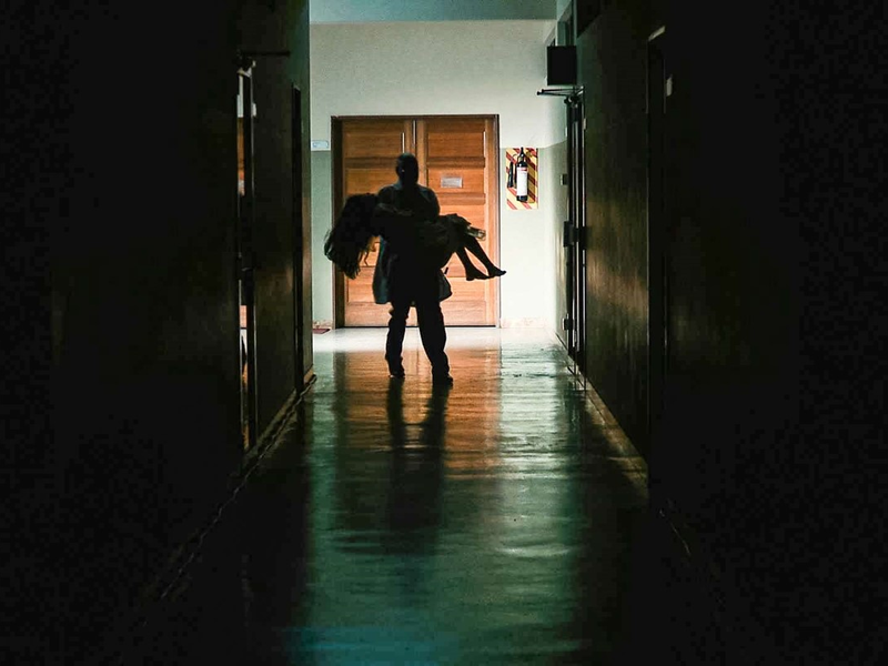 Foto 5 de Dark In The White Light