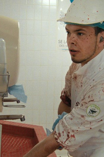 Poster de Filme Slaughtered (2016)