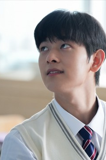 Poster de Episódio 이제야 뒤늦게 (2026)