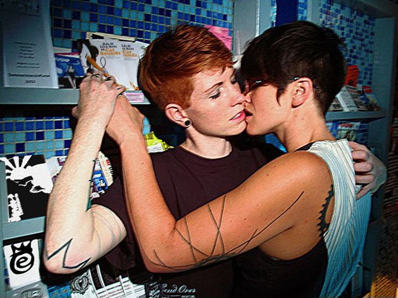 Foto 3 de Fucking Different XXX