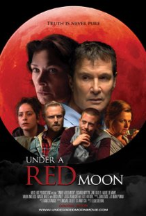 Under a Red Moon - Poster / Capa / Cartaz - Oficial 1