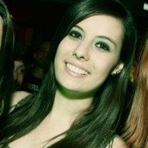 Foto de perfil de Claris Ribeiro