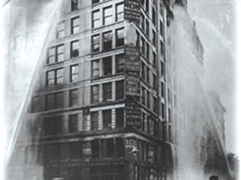 Foto 1 de Triangle: Lembranças do Incêndio