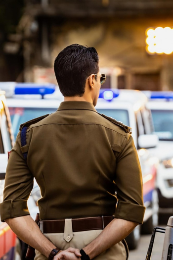 Poster de Franquia इंडियन पुलिस फोर्स (2024)
