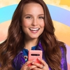 Com Larissa Manoela, Modo Avião ganha trailer oficial!