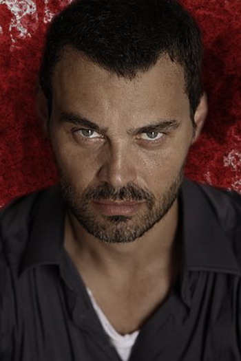  de Filme Pedaços (2014)