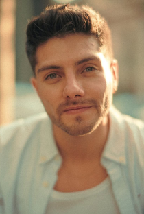 Emilio Bravo - Poster 1