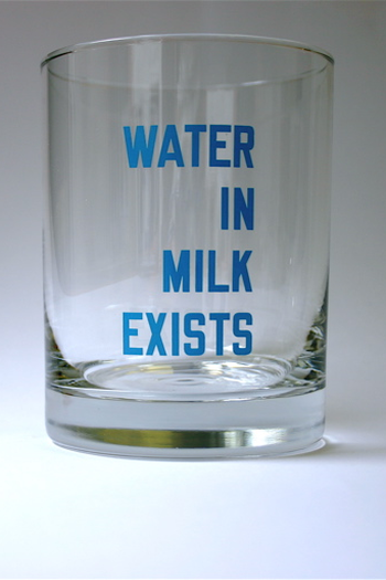  de Curta Water in Milk Exists (2008)