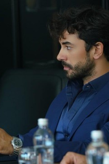 Poster de Episódio 4. Bölüm (2021)