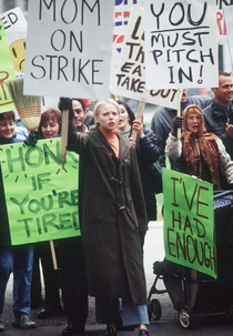 Mães em Greve (Mom's on Strike)