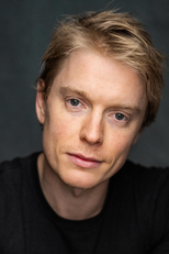 Freddie Fox (IV)