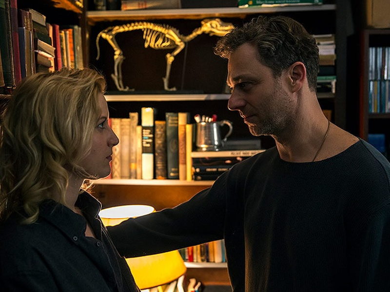 Foto 1 de Taxing Love