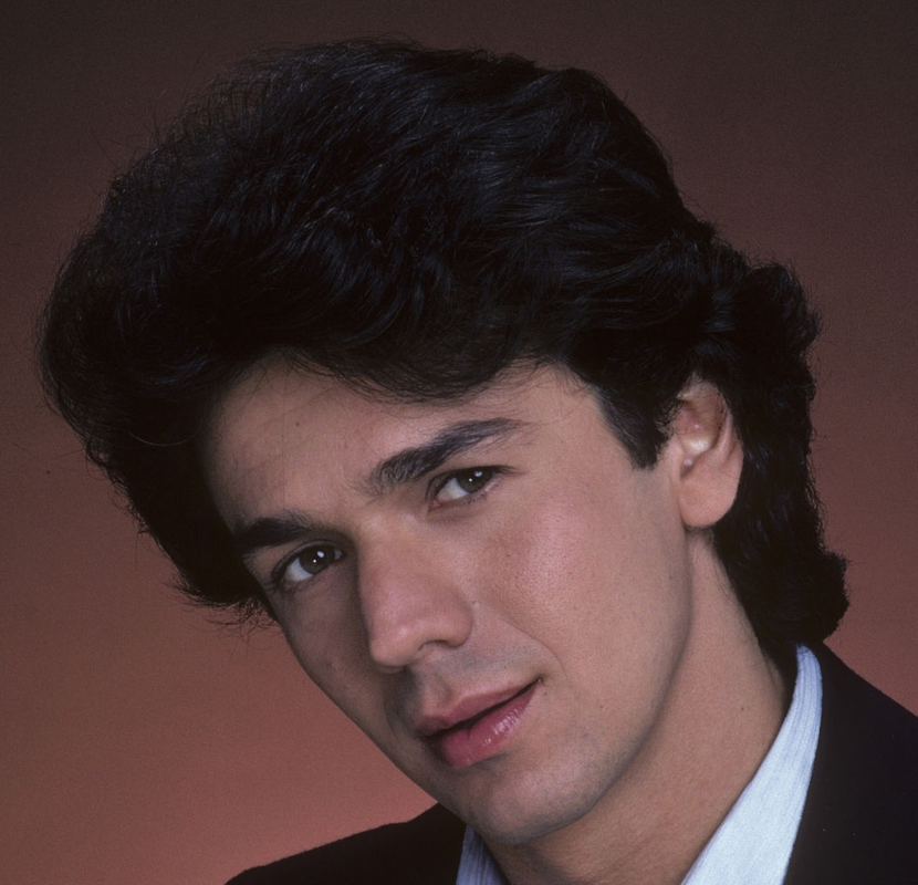 Adrian Zmed - Foto 1