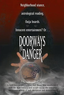 Doorways to Danger - Poster / Capa / Cartaz - Oficial 1