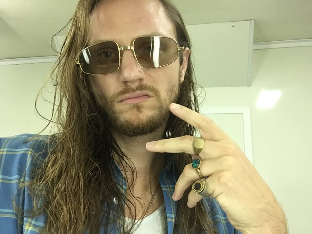 Joshua Mikel - Foto 1