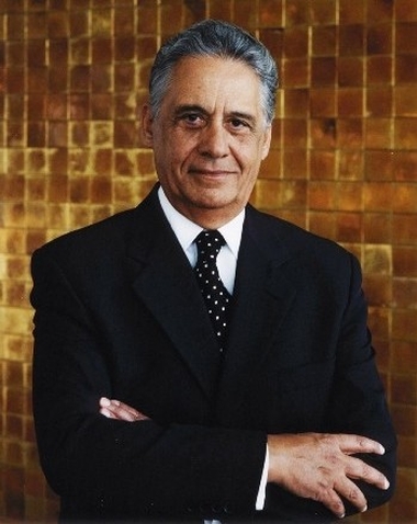 Resultado de imagem para fotos perfil de fhc