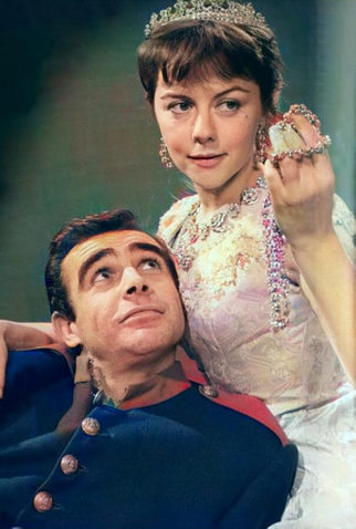 Poster 1 de Filme Without the Grail (1960)