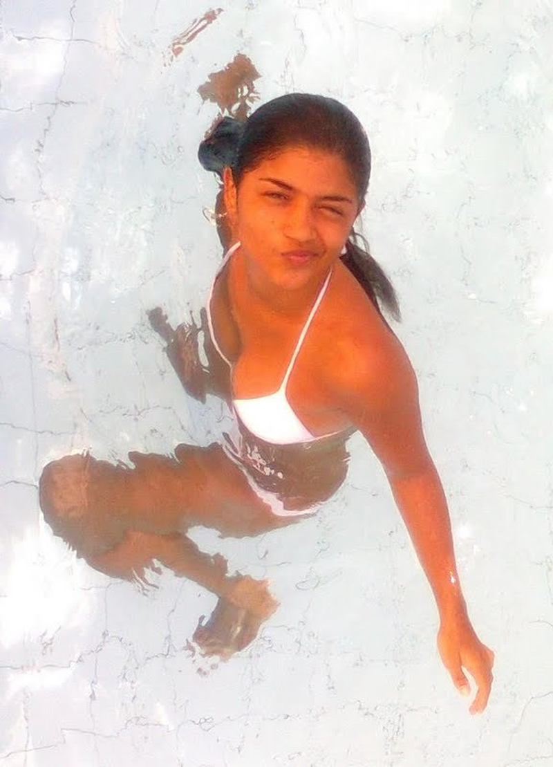 Carol Andrade - Foto 1