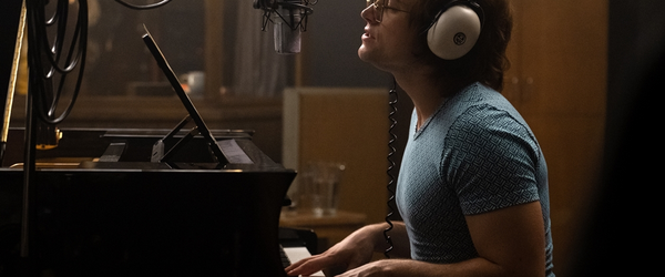 Confira novas imagens de Taron Egerton como Elton John