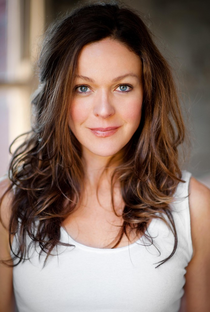 Caroline Brazier - Poster / Capa / Cartaz - Oficial 1