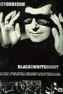 A black and white night - Poster / Capa / Cartaz - Oficial 1