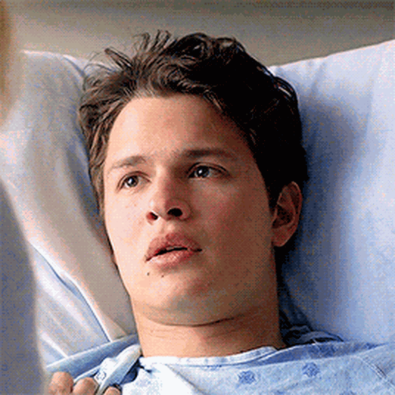 Ansel Elgort - Foto 3