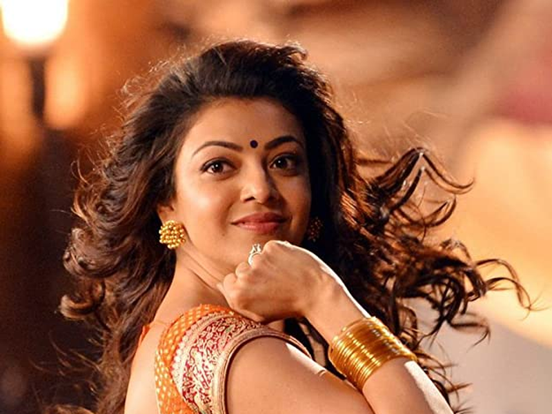 Foto 7 de Janatha Garage