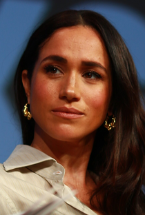 Meghan Markle - Poster 1