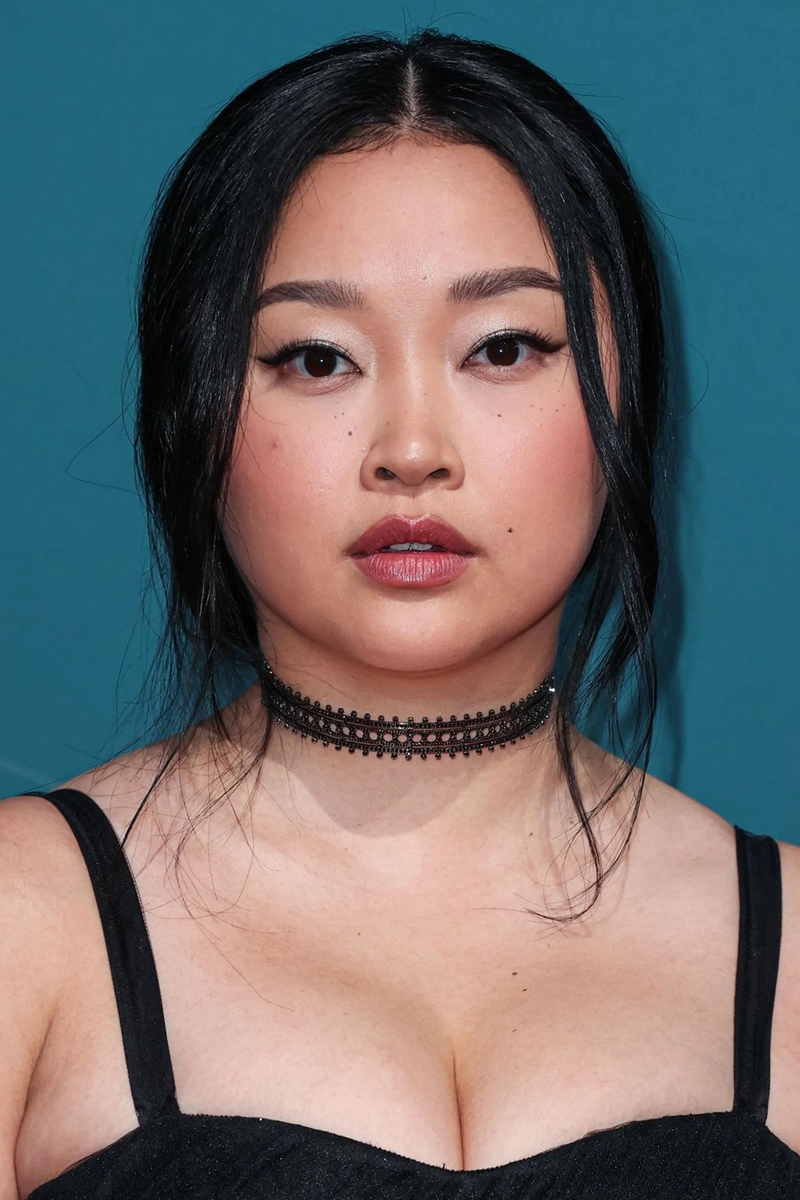 Lana Condor - Foto 24