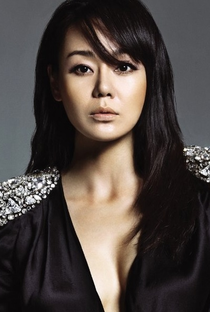 Yunjin Kim - Poster 1