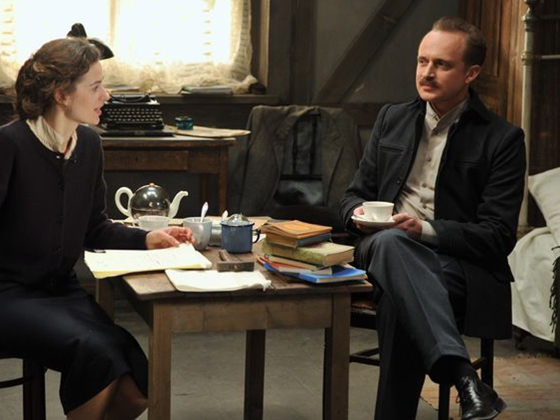 Foto 7 de Television Theater