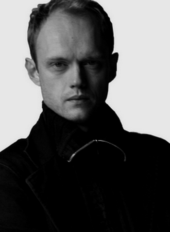 Róbert I. Douglas (4 de Junho de 1973) Artista Filmow