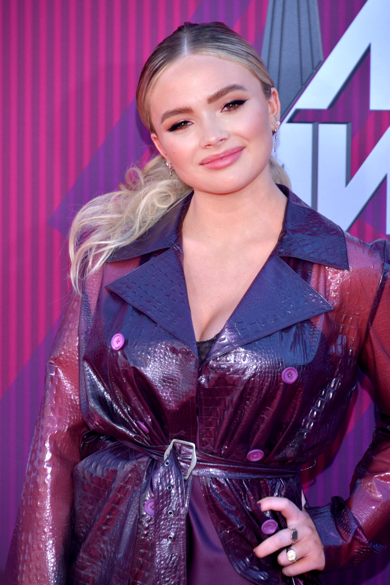 Natalie Alyn Lind - Foto 1