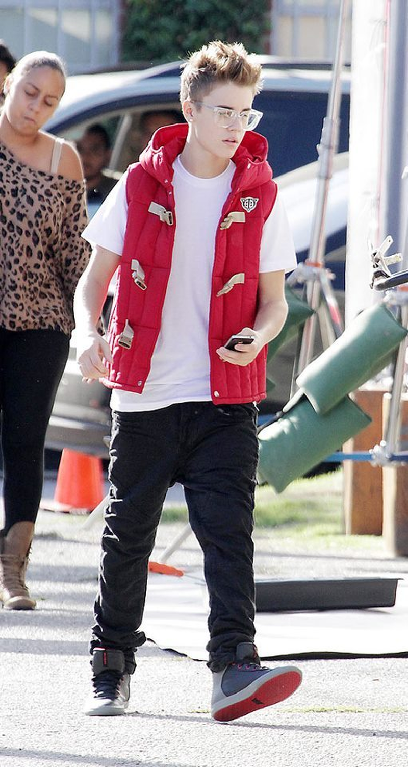 girlfriend do bieber - Foto 3