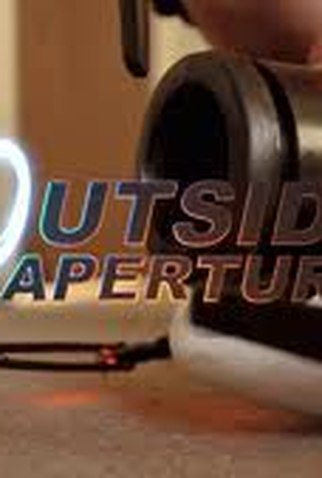 Poster 1 de Curta Outside Aperture (2011)