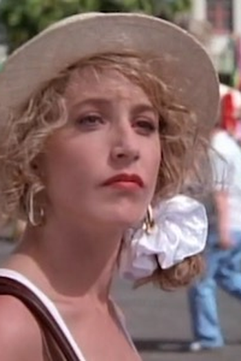 Poster de Episódio ... And Everything Nice (1992)
