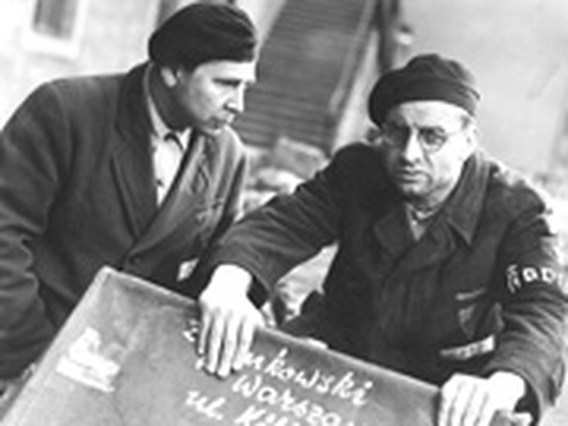 Foto 10 de Naked Among Wolves